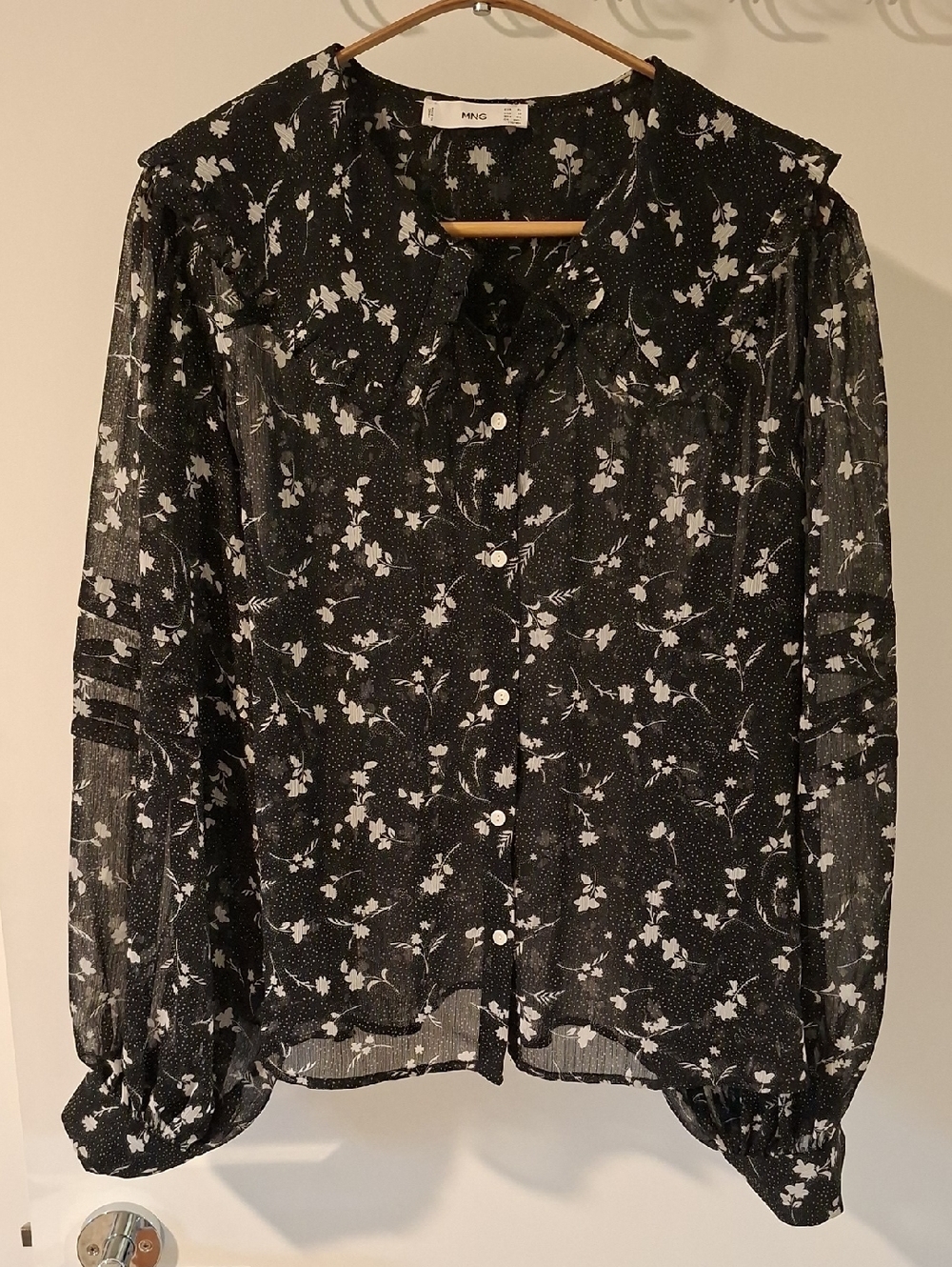 Mango Black & White Floral Peter Pan Collar Sheer Boho/Peasant Blouse (Size XL)